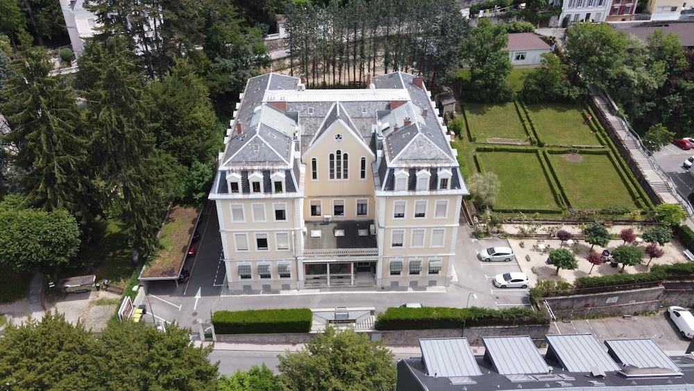 Hotel Des Eaux 3*