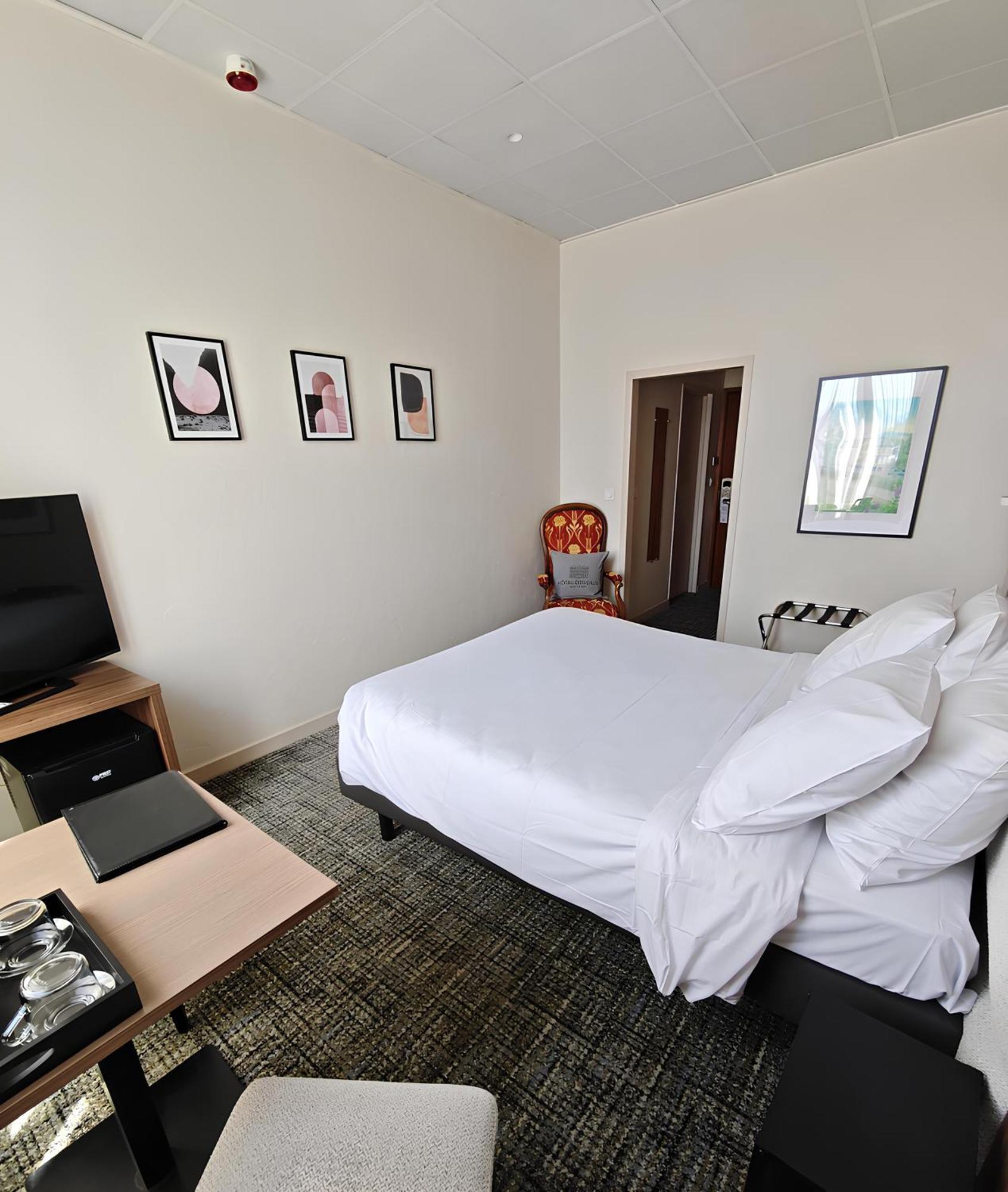 Des Eaux Hotel 3*