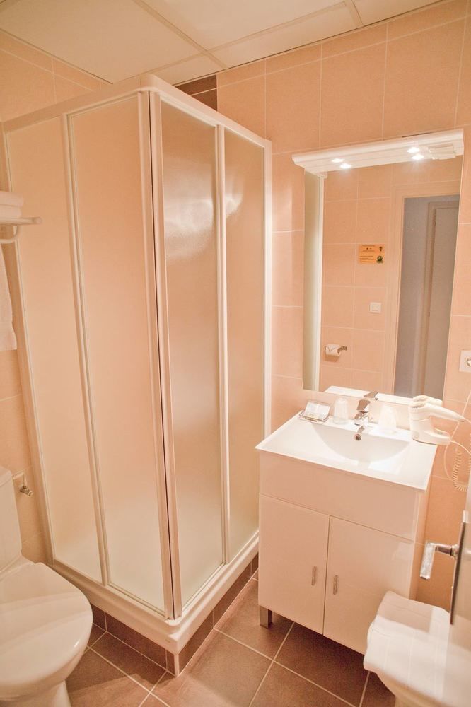 Des Eaux Hotel 3*